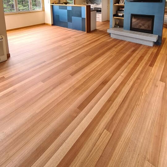 Moisture cured polyurethane hard floor refinishing
